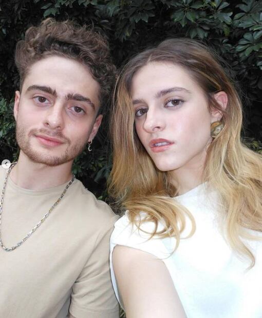 Nicolás Buenfil comparte en sus redes foto con su hermana.