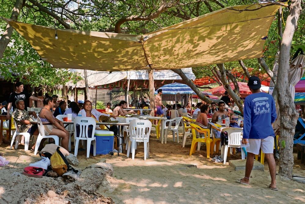 Ante la llegada de miles de turistas, el municipio no tiene brigadas para manejar la basura ni capacidad para tratar las aguas residuales. Foto: Mario Arturo Martínez / EL UNIVERSAL