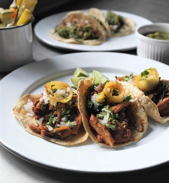 Estas taquerías en CDMX ofrecen servicio a domicilio
