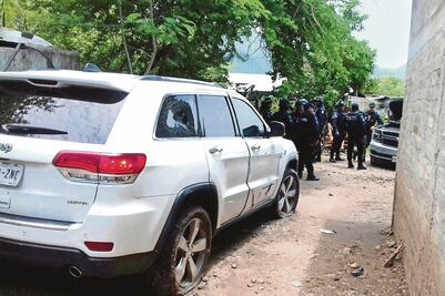 Tequileros emboscan en Totolapan a policías; mueren 4