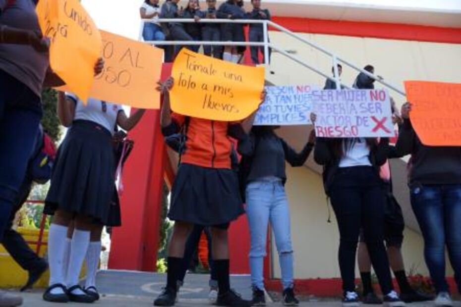 Protestan bachilleres en Oaxaca contra acoso escolar