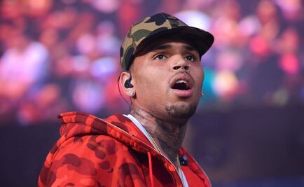 Acusan a Chris Brown por amenazar a mujer con un arma