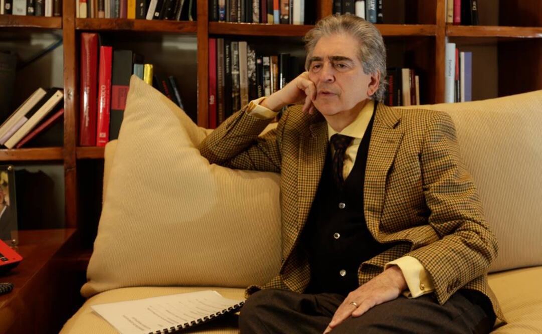 Lamenta Peña Nieto muerte de Rafael Tovar y de Teresa