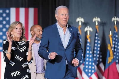 Campaña de Biden responde al NYT luego de que le pidiera abandonar la contienda