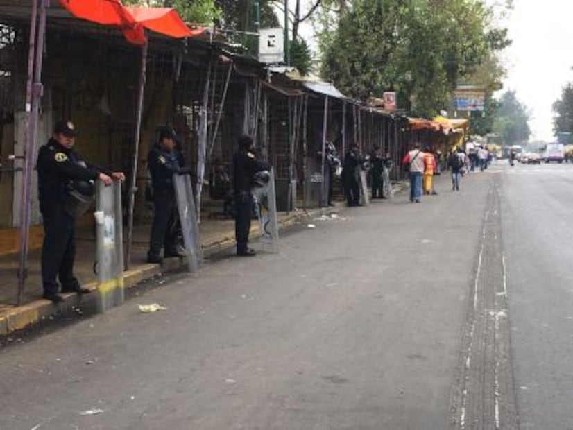 Despejan carril de contraflujo de Eje 1 Norte 