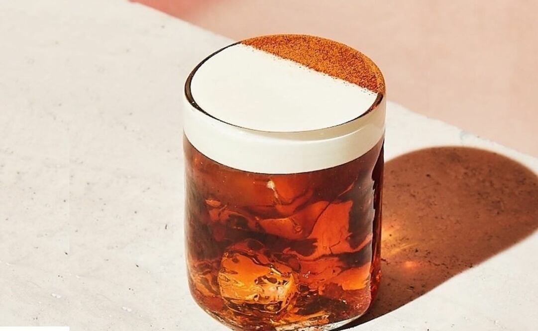 Prepara esta receta de carajillo versión mexicana con un espirituoso de maíz.  Foto: Nixta/ Instagram