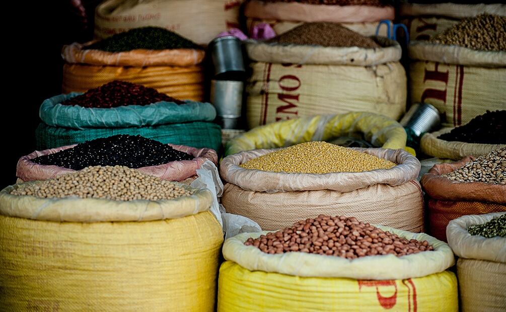 Los precios de los granos de la canasta básica. Foto: Unsplash