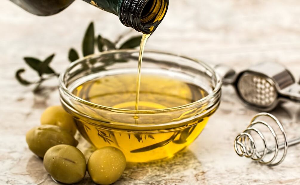 Beneficios del aceite de oliva y bicarbonato en la piel. Foto: Pexels