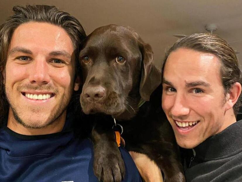 Los hermanos Callum y Jake Robinson, asesinados en Baja California, adonde viajaron para hacer surfing. FOTO: INSTAGRAM