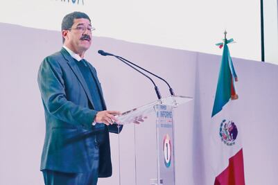 En Primer Informe de Gobierno, Corral destaca lucha anticorrupción