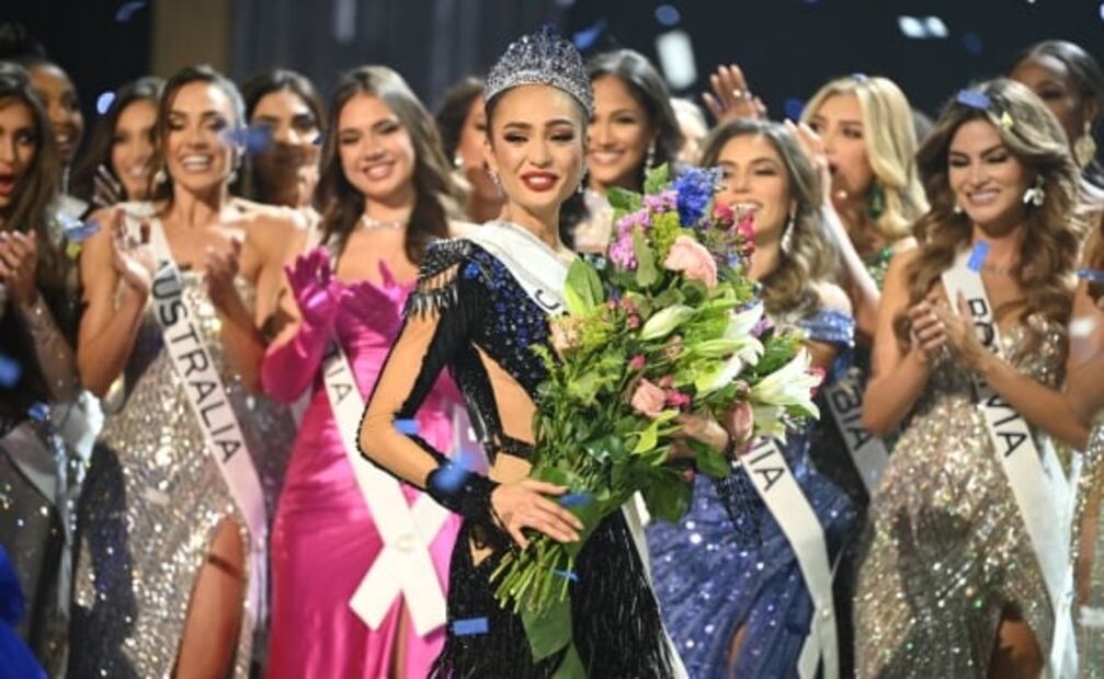 La modelo R'Bonney Nola Gabriel de Estados Unidos se corona como Miss Universo 2023 