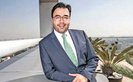 Ex comisionado del IFT, Gabriel Contreras, se incorpora como Consejero Jurídico de AT&T