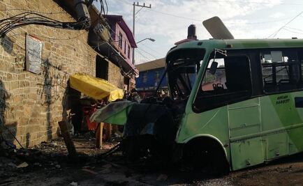 Captan en video choque de camión de pasajeros en Cuautepec