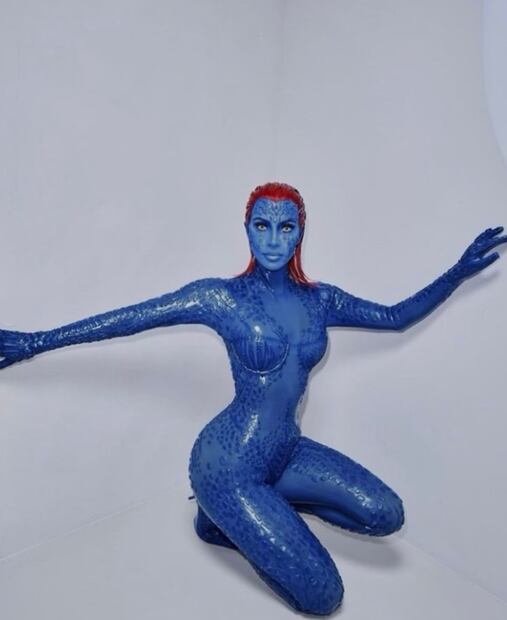 Las Kardashian se robaron el Halloween con sus disfraces: Kendall sorprendió con su versión sexy de Jesse, la vaquerita