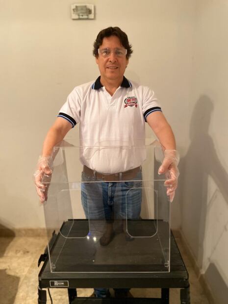 Diseñan caja para intubar a pacientes con Covid-19