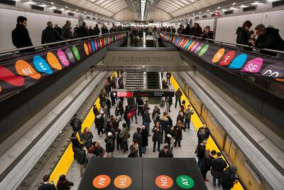 Tras un siglo de planes, inauguran nueva línea del metro de Nueva York