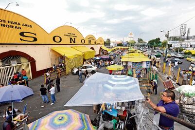 Policía mata a ladrón e intentan lincharlo