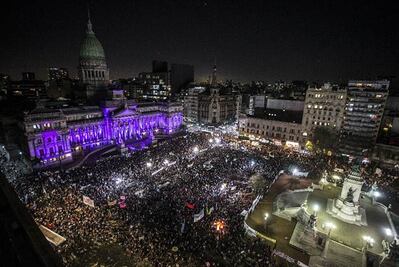 Argentina marcha contra feminicidios
