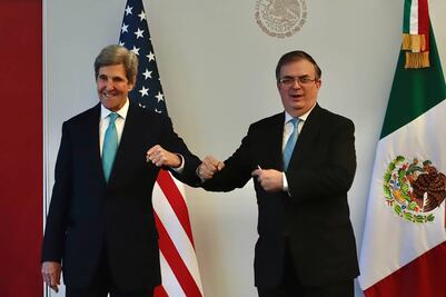 ¿Qué se dijeron Ebrard y Kerry sobre la reforma eléctrica?