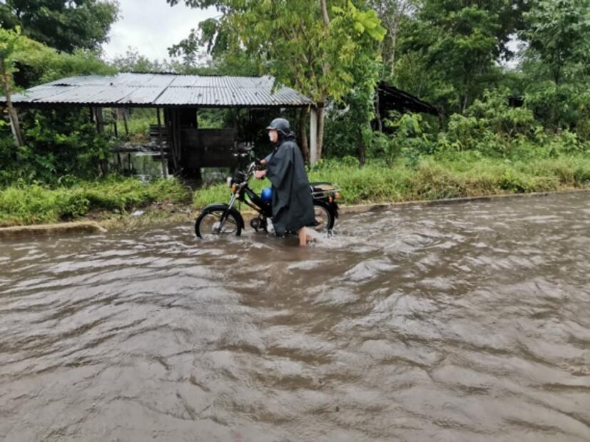 Llegada de frente frío provoca inundaciones en Yucatán