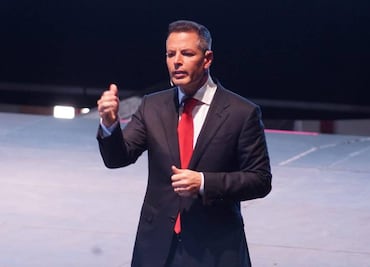 "¡Presidente!", gritan a Murat en su Sexto Informe de gobierno en Oaxaca