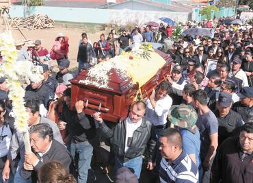 Dan último adiós a alcalde de Ocuilan