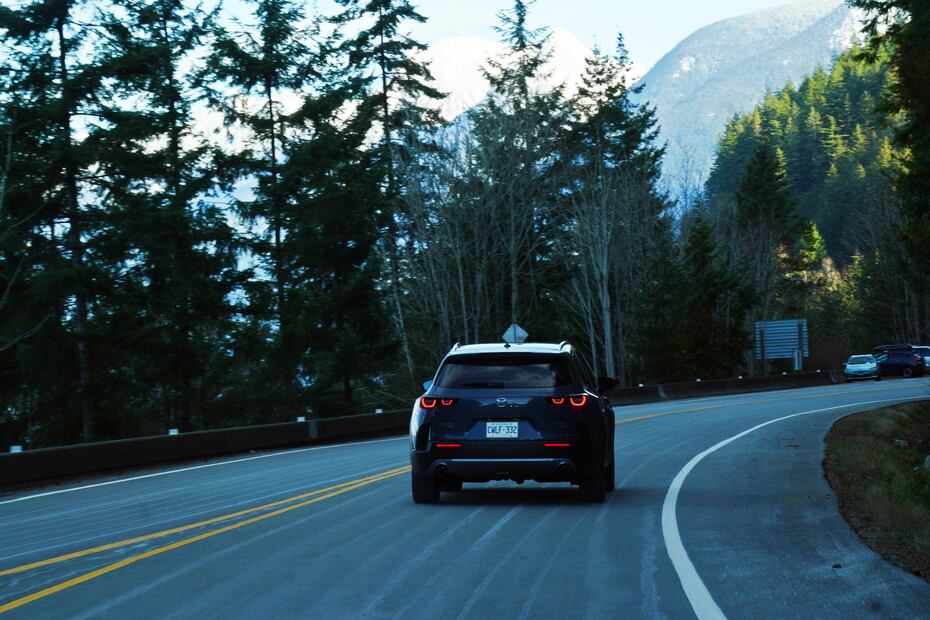 El Mazda CX-50 es el nuevo SUV de la casa japonesa, con espíritu más aventurero.