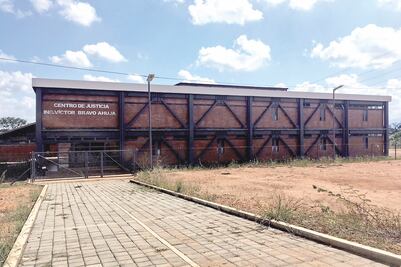 Sin funcionar, 8 de 9 centros de justicia