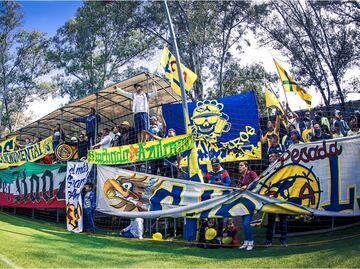 Barras del América invaden entrenamiento previo al Clásico Capitalino