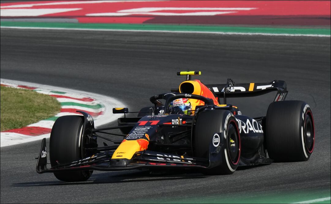 Checo Pérez durante el Gran Premio de Monza 2023 - Foto: AP