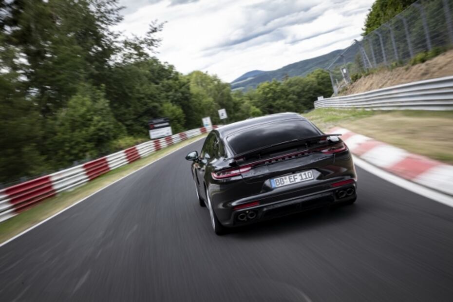 El nuevo Porsche Panamera rompe récord en Nürburgring por más de 13 segundos