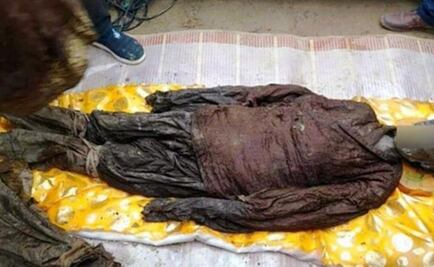 Hallan por accidente tumba con dos momias centenarias