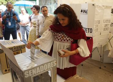 Susana Harp aplaude triunfo de AMLO