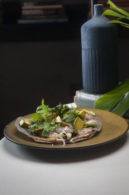 Talento y mucha garra, conoce al chef oaxaqueño que la está rompiendo fuera de su cocina