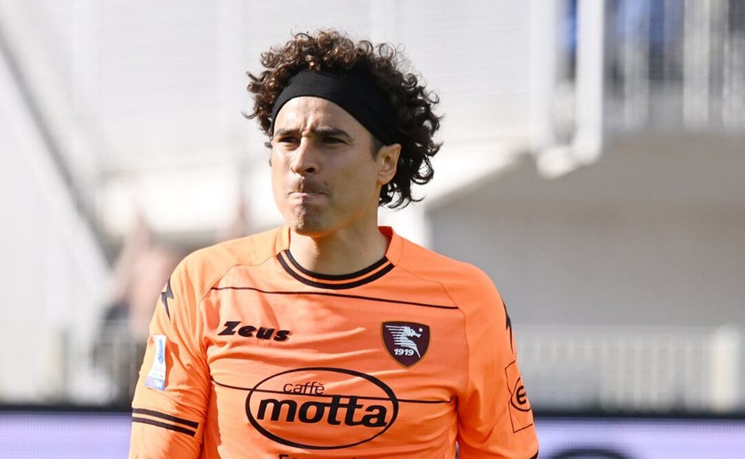 Memo Ochoa en un partido en la Serie A