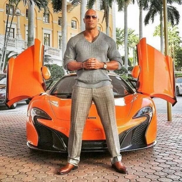 Los autos que manejan Dwayne Johnson y Jason Statham en la vida real