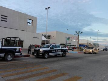 Montan operativo de seguridad en hospital de La Paz