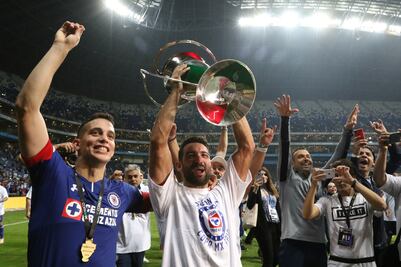 Cruz Azul da entrada a nuevo patrocinador