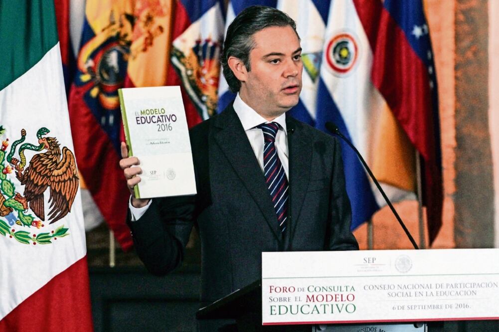 Aurelio Nuño, titular de la SEP, afirmó en la inauguración de los foros de consulta del modelo educativo para educación obligatoria que habrá mesas de diálogo en las entidades donde la coordinadora regresó a clases (MARÍA JOSÉ MARTÍNEZ. CUARTOSCURO)