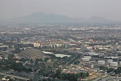 Insta Zambrano a atender contaminación en el país