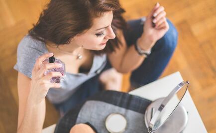 Te decimos la diferencia entre perfume, agua de baño y agua fresca