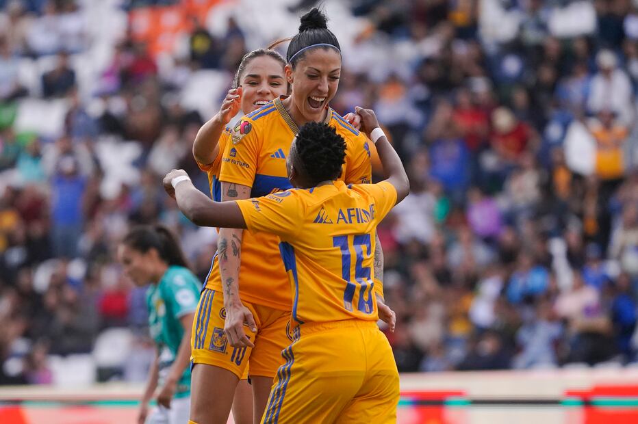 Jenni Hermoso en festejo de gol, durante el Clausura 2024 - Foto: Imago7