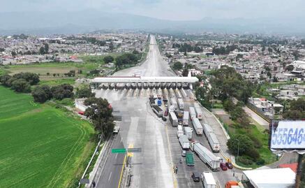 VIDEO: Decenas de tráileres siguen varados por más de 50 horas en autopista México-Puebla