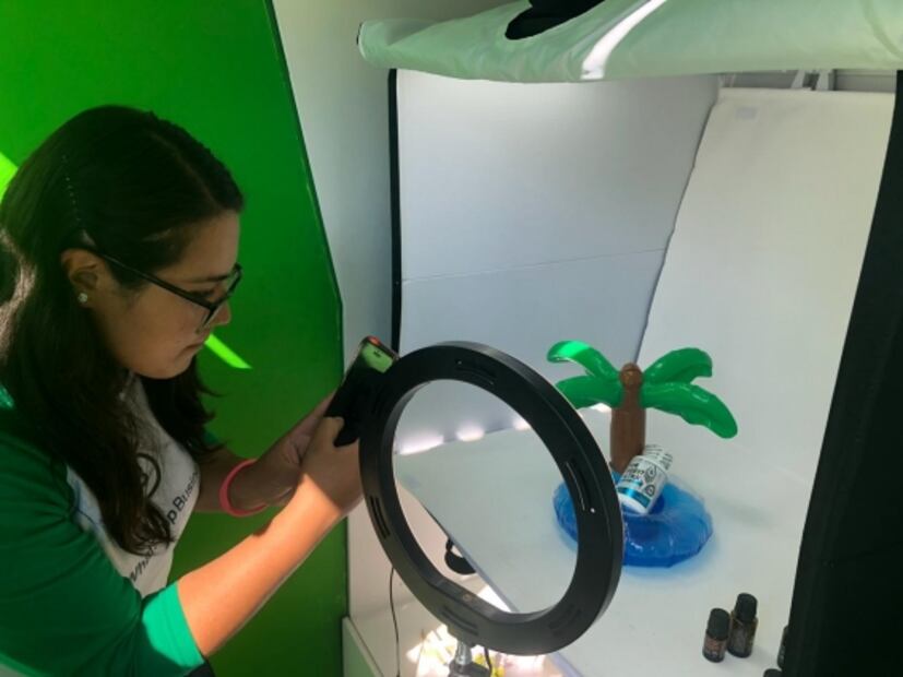 WhatsApp ayuda a PyMES a configurar su catálogo móvil