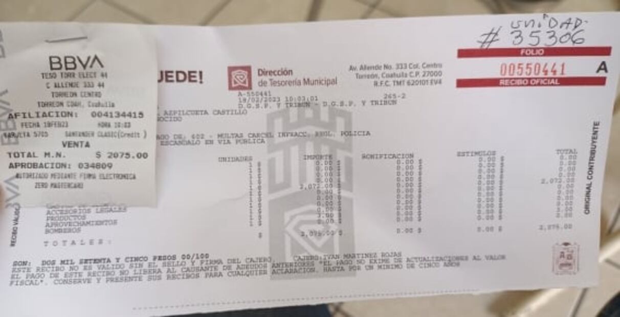 Joven se ofrece como traductor de coreanos, termina arrestado y golpeado por policías