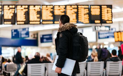 ¿Por qué no debes utilizar los conectores USB de los aeropuertos?