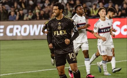 Carlos Vela brilla con doblete en la goleada del LAFC ante Whitecaps en la Concachampions