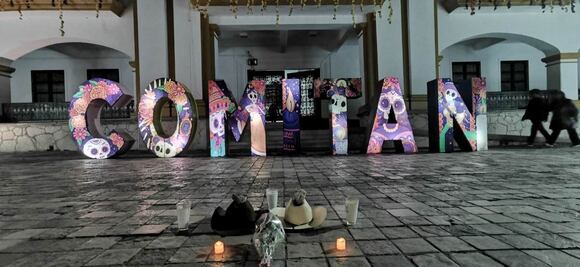 Recuerdan a Carlos Manzo en Chiapas; convocan a más marchas "por el México que merecemos"