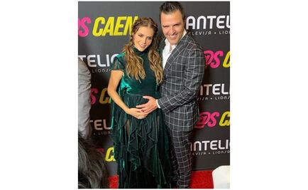 Claudia Álvarez presume su pancita de embarazo