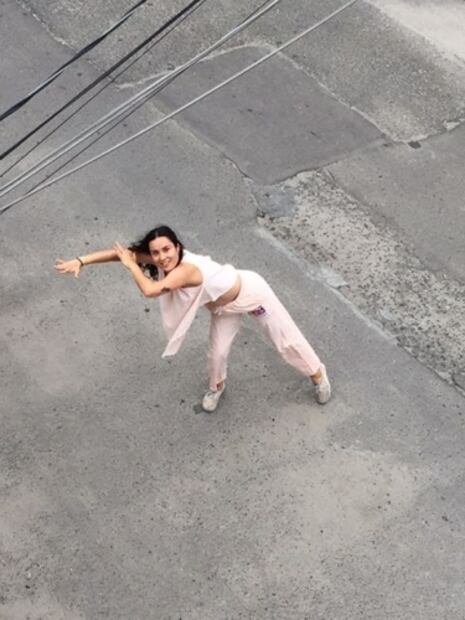 Teatro telefónico, danza a domicilio y arte vivo grabado, expresiones artísticas en la pandemia